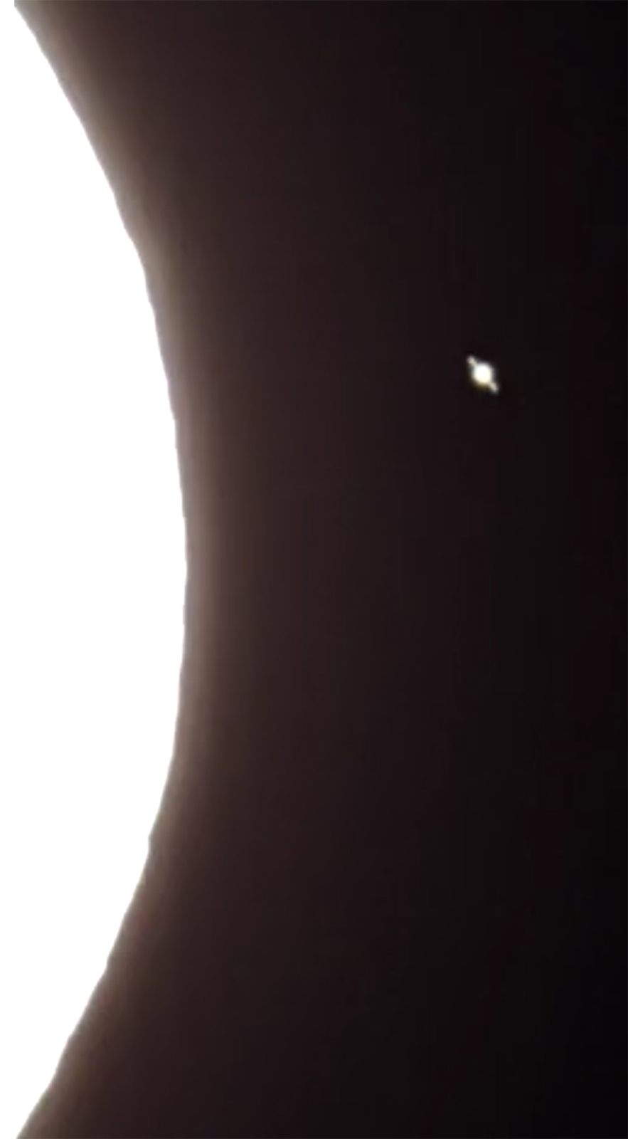 Conjunction of Moon and Saturn